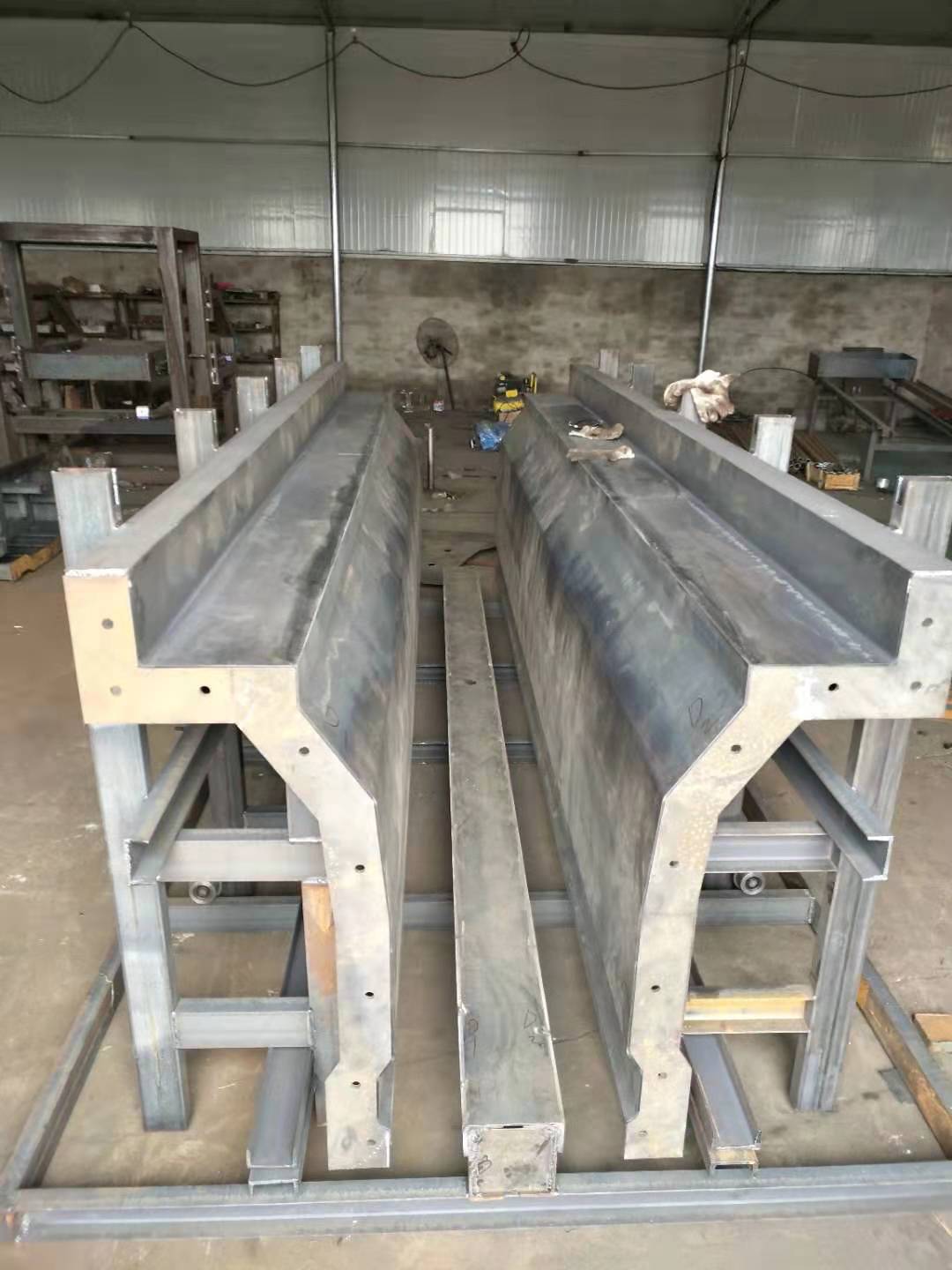 隔離墩模具 高速隔離墩模具