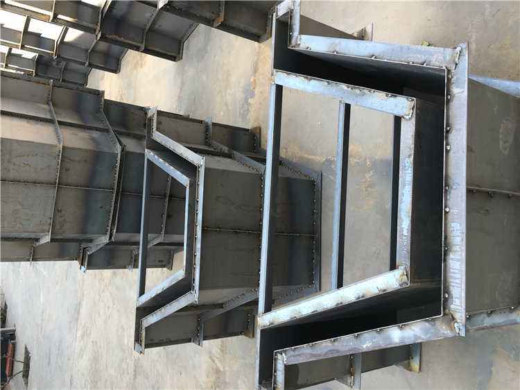 1597591054386683.jpg u型槽模具.jpg